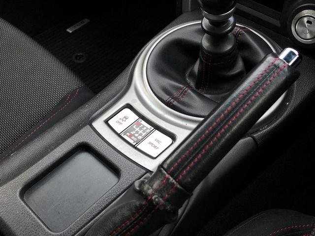 ＢＲＺ Ｓ　当店買取　整備記録簿　禁煙　ＳＤナビ　Ｂｌｕｅｔｏｏｔｈ　Ｂカメラ　Ｒスポイラー　純正１７インチＡＷ　ＨＩＤオートライト　ＬＥＤフォグ　ＬＥＤデイライナー　電格ミラー　レーダー探知機　ＥＴＣ（34枚目）