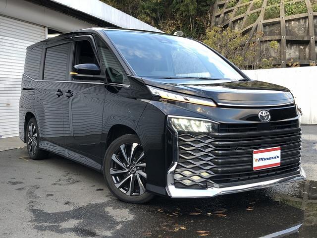 ヴォクシー Ｓ－Ｚ　１０．５型ナビ　Ｂカメラ　後席モニター　快適利便Ｈｉｇｈｔ　アドバンストドライブ　ユニバーサルステップ　前後ドラレコ　ＬＥＤオートライト　薄暮灯　セーフティセンス　ヒーター付半革シート　ＥＴＣ２．０（5枚目）