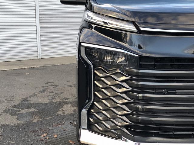 ヴォクシー Ｓ－Ｚ　１０．５型ナビ　Ｂカメラ　後席モニター　快適利便Ｈｉｇｈｔ　アドバンストドライブ　ユニバーサルステップ　前後ドラレコ　ＬＥＤオートライト　薄暮灯　セーフティセンス　ヒーター付半革シート　ＥＴＣ２．０（12枚目）