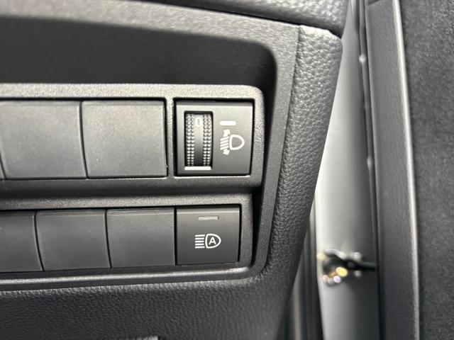 ヤリス Ｘ　ワンオーナー・禁煙車・走行１３００キロ・純正ナビ・Ｂｌｕｅｔｏｏｔｈ・ステアリモコン・バックカメラ・ＥＴＣ・ドラレコ・ブレーキサポート・ソナー・標識認識・オートライト・ハイビーム・保証書（21枚目）