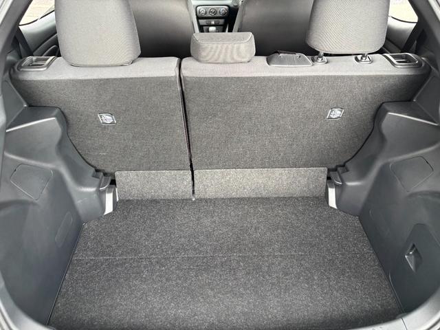 ヤリス Ｘ　ワンオーナー・禁煙車・走行１３００キロ・純正ナビ・Ｂｌｕｅｔｏｏｔｈ・ステアリモコン・バックカメラ・ＥＴＣ・ドラレコ・ブレーキサポート・ソナー・標識認識・オートライト・ハイビーム・保証書（51枚目）