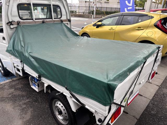 キャリイトラック ＫＵ　・修復歴無し・エアコン・パワステ・５ＭＴ・荷台シート・ユーザー買取車・ナビ・ＥＴＣ・三方開・フロアマット・バイザー（4枚目）