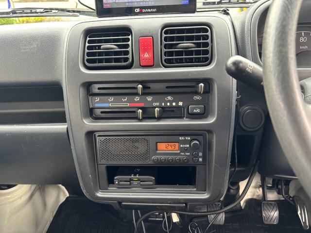 キャリイトラック ＫＵ　・修復歴無し・エアコン・パワステ・５ＭＴ・荷台シート・ユーザー買取車・ナビ・ＥＴＣ・三方開・フロアマット・バイザー（20枚目）