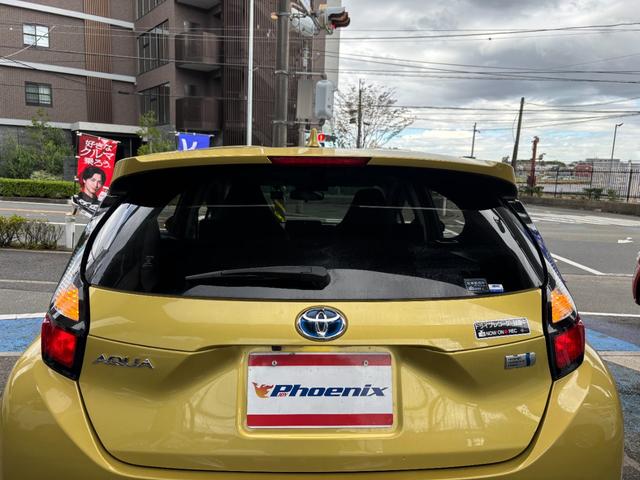 アクア Ｘ　・禁煙車・走行２５００キロ・純正ナビ・Ｂｌｕｅｔｏｏｔｈ・全方位カメラ・ステアリモコン・追従クルコン・車線逸脱支援・舵角支援・ＳＯＳコール・ＬＥＤオートライト・前後ドラレコ・ＥＴＣ・保証書（76枚目）