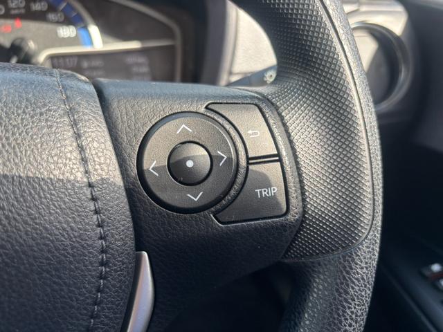 カローラアクシオ ハイブリッド EX ・禁煙車・純正ナビ・Bluetooth・バックカメラ・ETC・トヨタセーフティセンス・ブレーキサポート・車線逸脱警報・先行車発進お知らせ・ソナー・プッシュスタート・スマートキー(18枚目)