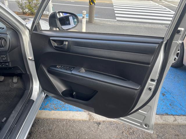 カローラアクシオ ハイブリッド EX ・禁煙車・純正ナビ・Bluetooth・バックカメラ・ETC・トヨタセーフティセンス・ブレーキサポート・車線逸脱警報・先行車発進お知らせ・ソナー・プッシュスタート・スマートキー(43枚目)