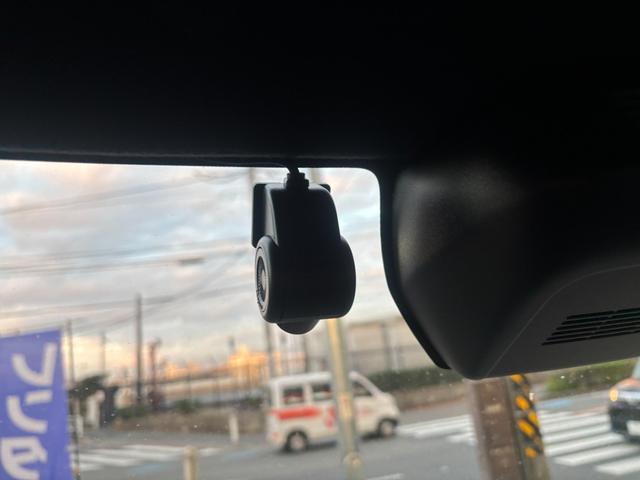 タント カスタムRS ・禁煙車・純正9型ナビ・Bluetooth・フルセグ・全方位カメラ・ETC・ドラレコ・電子パーキング・両側自動ドア・衝突軽減ブレーキ・先行車発進・標識認識・車線逸脱支援・ふらつき警報・LED・Fフォグ(14枚目)