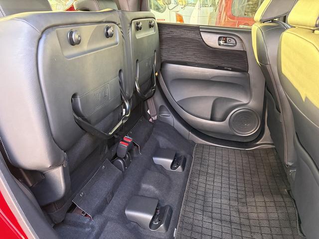 Ｎ－ＯＮＥ プレミアム　・禁煙車・純正ナビ・Ｂｌｕｅｔｏｏｔｈ・バックカメラ・ＥＴＣ・ドラレコ・クルコン・衝突軽減ブレーキ・誤発進抑制・オートライト・チップアップシート・ハーフレザーシート・スマートキー・プッシュスタート（6枚目）