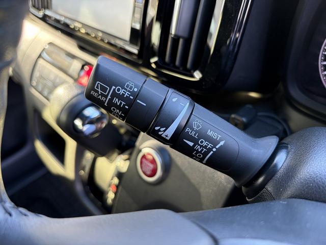 Ｎ－ＯＮＥ プレミアム　・禁煙車・純正ナビ・Ｂｌｕｅｔｏｏｔｈ・バックカメラ・ＥＴＣ・ドラレコ・クルコン・衝突軽減ブレーキ・誤発進抑制・オートライト・チップアップシート・ハーフレザーシート・スマートキー・プッシュスタート（22枚目）