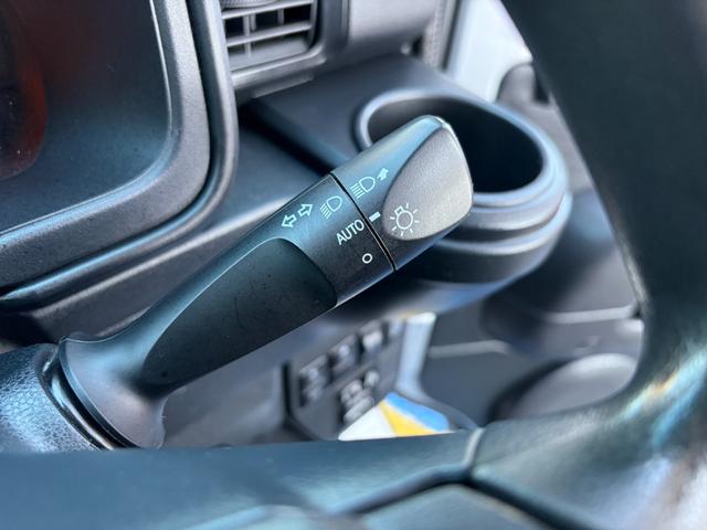 ピクシスバン クルーズ SAIII 修復歴無し・純正ナビ・バックカメラ・ブルートゥース・ETC・衝突軽減ブレーキ・レーンアシスト・クリアランスソナー・オーバーヘッド・コンソール・オートライト・オートハイビーム・キーレス・4速AT(18枚目)