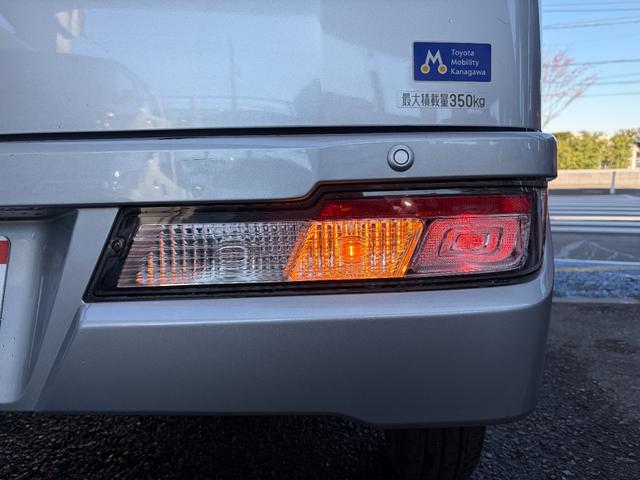 ピクシスバン クルーズ SAIII 修復歴無し・純正ナビ・バックカメラ・ブルートゥース・ETC・衝突軽減ブレーキ・レーンアシスト・クリアランスソナー・オーバーヘッド・コンソール・オートライト・オートハイビーム・キーレス・4速AT(59枚目)