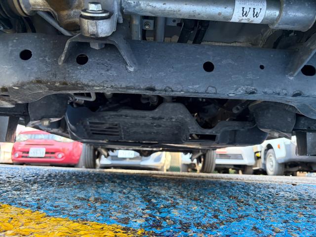 ピクシスバン クルーズ SAIII 修復歴無し・純正ナビ・バックカメラ・ブルートゥース・ETC・衝突軽減ブレーキ・レーンアシスト・クリアランスソナー・オーバーヘッド・コンソール・オートライト・オートハイビーム・キーレス・4速AT(66枚目)