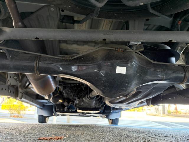 ピクシスバン クルーズ　ＳＡＩＩＩ　修復歴無し・禁煙車・純正７インチナビ・Ｂｌｕｅｔｏｏｔｈ・バックカメラ・衝突軽減ブレーキ・誤発進抑制機能・先行車発進・オートライト・オートハイビーム・ＥＴＣ・オーバーヘッドシェルフ（66枚目）