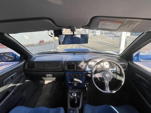 インプレッサ WRXタイプRA リミテッド 修復歴無し・特別仕様車・1000台限定車・シリアルNO803・純正エアロ・大型リアスポ・16アルミ・専用555シート・ETC・柿本改マフラー・ブリッツ車高調・タイミングベルト交換済み(2枚目)