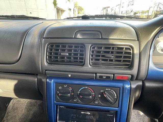 インプレッサ WRXタイプRA リミテッド 修復歴無し・特別仕様車・1000台限定車・シリアルNO803・純正エアロ・大型リアスポ・16アルミ・専用555シート・ETC・柿本改マフラー・ブリッツ車高調・タイミングベルト交換済み(31枚目)