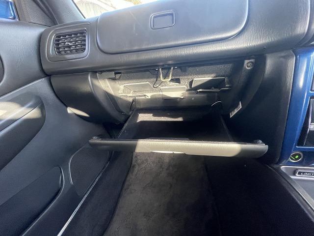 インプレッサ WRXタイプRA リミテッド 修復歴無し・特別仕様車・1000台限定車・シリアルNO803・純正エアロ・大型リアスポ・16アルミ・専用555シート・ETC・柿本改マフラー・ブリッツ車高調・タイミングベルト交換済み(37枚目)