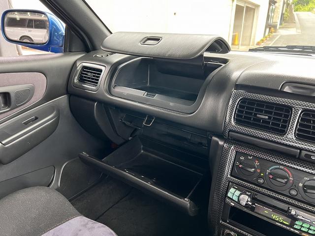 インプレッサ ＷＲＸ　ＲＡ　ＳＴｉバージョンＩＶ　Ｖ　ＬＴＤ　修復歴無し・純正５速ＭＴ・タイベル交換済み・ブリッツ車高調・スピードライン１６アルミ・フジツボマフラー・ルーフベンチレーター・ＳＴＩマッドフラップ・ＳＴＩタワーバー・ＳＴＩセミバケ・社外キーレス・（29枚目）