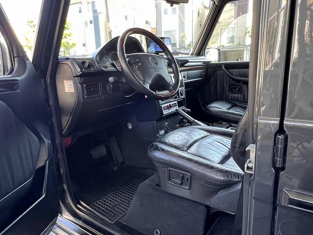 Ｇクラス Ｇ３２０　ロング　修復歴無し・ディーラー車・左ハンドル・黒革シート・ムーンルーフ・ナビ・バックカメラ・ＡＭＧ１９アルミ・ＡＭＧサイドマフラー・ＬＥＤライト・ＥＴＣ・ドラレコ・キーレス（73枚目）