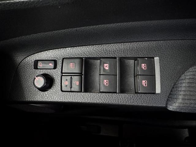 シエンタ ハイブリッドＧ　修復歴無し・禁煙車・ワンオーナー車・ナビ・フルセグ・ＢＴ・ＡＵＸ・ＥＴＣ・バックカメラ・ドラレコ・両側パワスラ・シートヒーター・スマートキー・プッシュスタート・（40枚目）