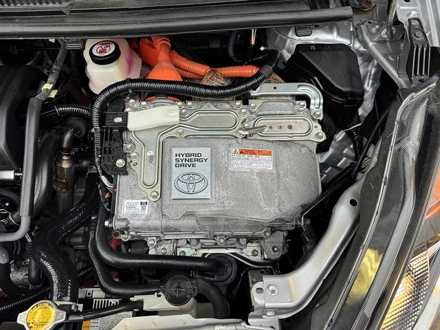 シエンタ ハイブリッドＧ　修復歴無し・禁煙車・ワンオーナー車・ナビ・フルセグ・ＢＴ・ＡＵＸ・ＥＴＣ・バックカメラ・ドラレコ・両側パワスラ・シートヒーター・スマートキー・プッシュスタート・（60枚目）