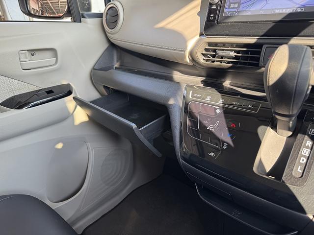 デイズ Ｘ　修復歴無し・禁煙車・ワンオーナー・９インチナビ・フルセグ・アラウンドビューモニター・ＢＴ・ＣＤ・ＤＶＤ・エマージェンシーブレーキ・ドラレコ・クリアランスソナー・オートライト・純正アルミ・（39枚目）