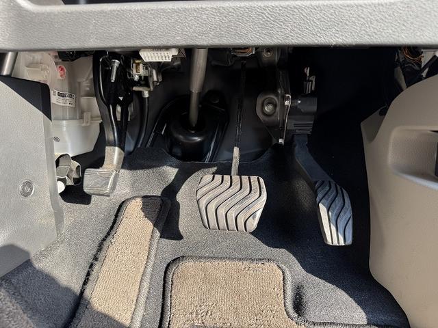 デイズ Ｘ　修復歴無し・禁煙車・ワンオーナー・９インチナビ・フルセグ・アラウンドビューモニター・ＢＴ・ＣＤ・ＤＶＤ・エマージェンシーブレーキ・ドラレコ・クリアランスソナー・オートライト・純正アルミ・（46枚目）