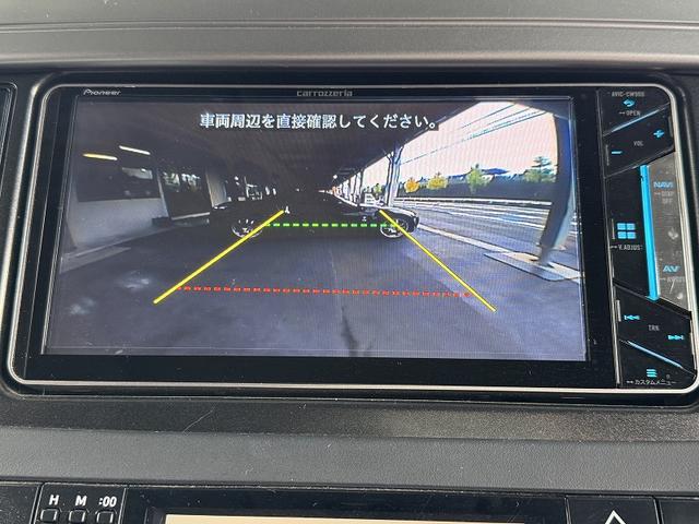 ランドクルーザープラド ＴＸ　ユーザー買取車両・７人乗り・ルーフレール・ＪＡＯＳ２０アルミ・２７５／５５／２０マッドタイヤ・リフトアップ・外クラシックグリル・サイドステップ・バンパーガード・サンルーフ・バックモニター・ナビＴＶ（4枚目）