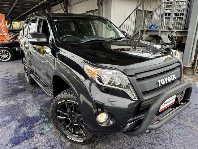 ランドクルーザープラド ＴＸ　ユーザー買取車両・７人乗り・ルーフレール・ＪＡＯＳ２０アルミ・２７５／５５／２０マッドタイヤ・リフトアップ・外クラシックグリル・サイドステップ・バンパーガード・サンルーフ・バックモニター・ナビＴＶ（12枚目）