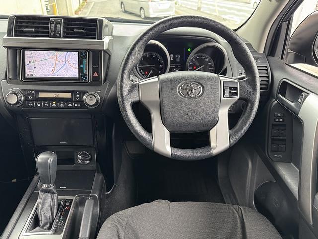 ランドクルーザープラド ＴＸ　ユーザー買取車両・７人乗り・ルーフレール・ＪＡＯＳ２０アルミ・２７５／５５／２０マッドタイヤ・リフトアップ・外クラシックグリル・サイドステップ・バンパーガード・サンルーフ・バックモニター・ナビＴＶ（78枚目）