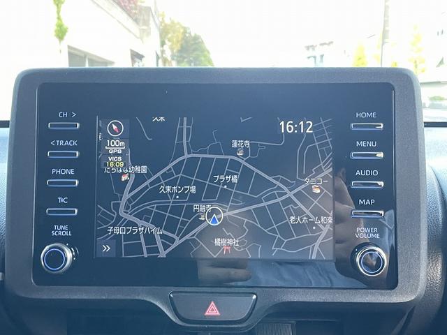 ヤリス Ｘ　禁煙車・純正ナビ・ＢＴ・バックカメラ・トヨタセーフティセンス・レーンアシスト・ＥＴＣ・クリアランスソナー・スマートキー・プッシュスタート・オートリトラミラー・（3枚目）