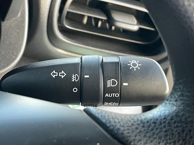 ヤリス Ｘ　禁煙車・純正ナビ・ＢＴ・バックカメラ・トヨタセーフティセンス・レーンアシスト・ＥＴＣ・クリアランスソナー・スマートキー・プッシュスタート・オートリトラミラー・（25枚目）