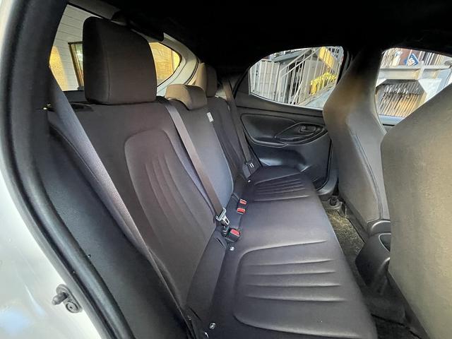 ヤリス Ｘ　禁煙車・純正ナビ・ＢＴ・バックカメラ・トヨタセーフティセンス・レーンアシスト・ＥＴＣ・クリアランスソナー・スマートキー・プッシュスタート・オートリトラミラー・（62枚目）