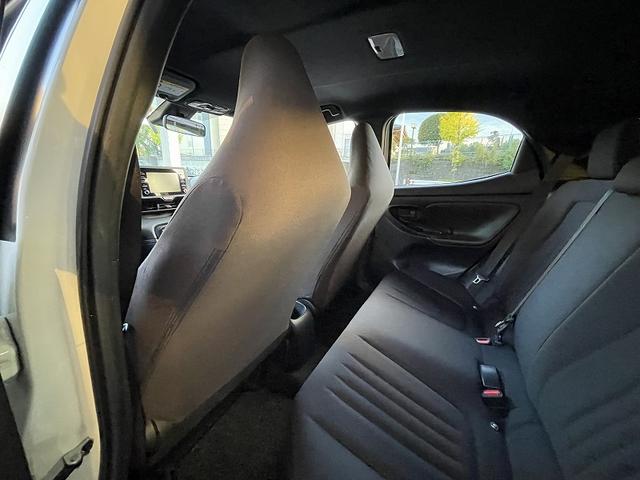 ヤリス Ｘ　禁煙車・純正ナビ・ＢＴ・バックカメラ・トヨタセーフティセンス・レーンアシスト・ＥＴＣ・クリアランスソナー・スマートキー・プッシュスタート・オートリトラミラー・（65枚目）