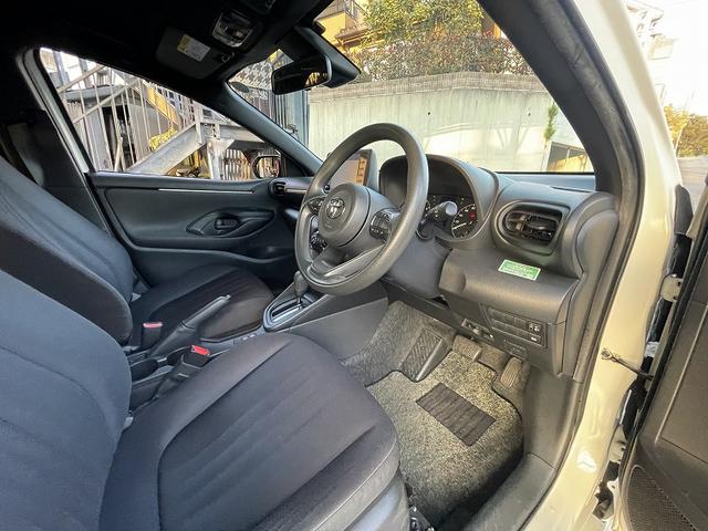 ヤリス Ｘ　禁煙車・純正ナビ・ＢＴ・バックカメラ・トヨタセーフティセンス・レーンアシスト・ＥＴＣ・クリアランスソナー・スマートキー・プッシュスタート・オートリトラミラー・（69枚目）