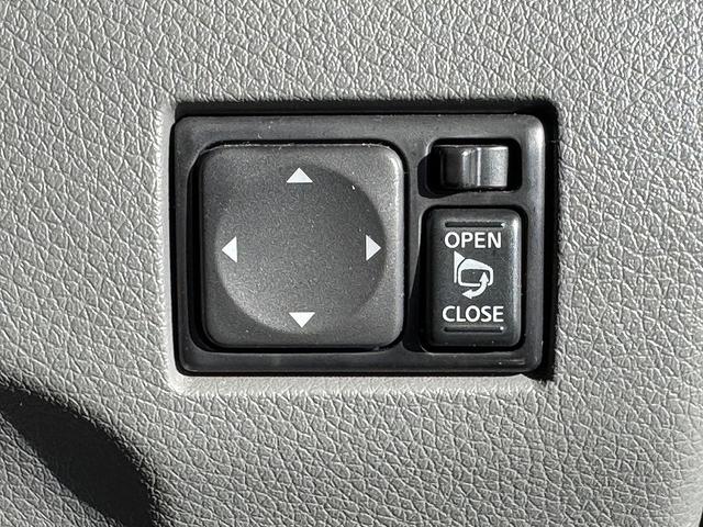 NV350キャラバンバン ロングプレミアムGX 修復歴無し・禁煙車・ナビ・バックカメラ・BT・CD・DVD・ETC・ドラレコ・リアエアコン・ベッドキット・フルフラットシート・両側スライドドア・HIDライト・スマートキー・プッシュスタート・(28枚目)