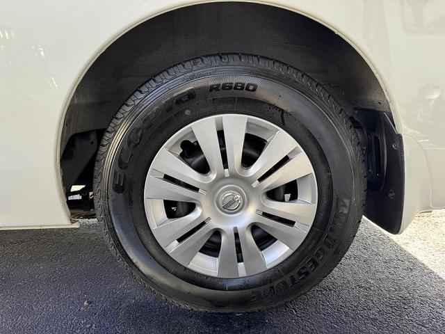 NV350キャラバンバン ロングプレミアムGX 修復歴無し・禁煙車・ナビ・バックカメラ・BT・CD・DVD・ETC・ドラレコ・リアエアコン・ベッドキット・フルフラットシート・両側スライドドア・HIDライト・スマートキー・プッシュスタート・(56枚目)