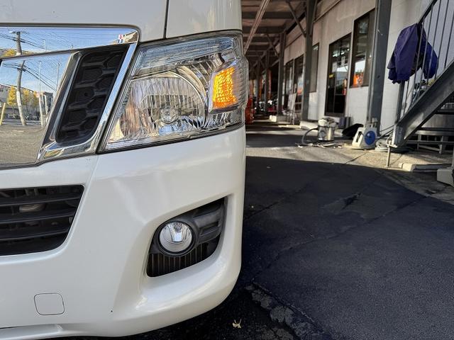NV350キャラバンバン ロングプレミアムGX 修復歴無し・禁煙車・ナビ・バックカメラ・BT・CD・DVD・ETC・ドラレコ・リアエアコン・ベッドキット・フルフラットシート・両側スライドドア・HIDライト・スマートキー・プッシュスタート・(61枚目)