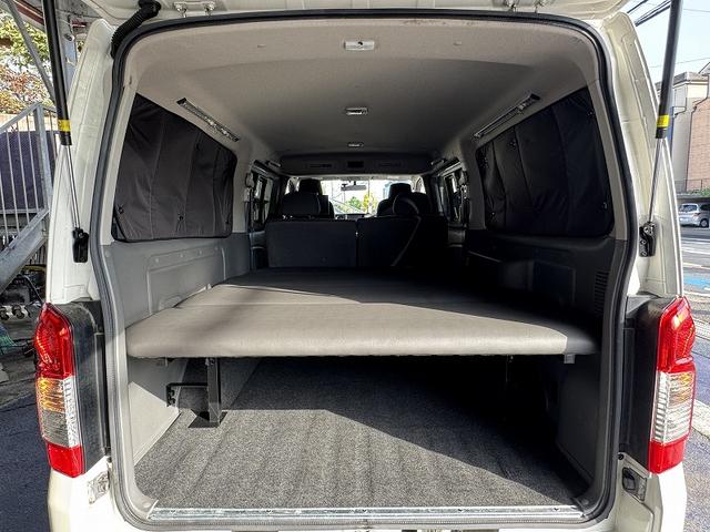NV350キャラバンバン ロングプレミアムGX 修復歴無し・禁煙車・ナビ・バックカメラ・BT・CD・DVD・ETC・ドラレコ・リアエアコン・ベッドキット・フルフラットシート・両側スライドドア・HIDライト・スマートキー・プッシュスタート・(64枚目)