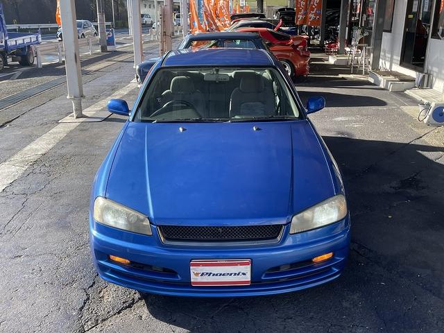 スカイライン ＧＴ　修復歴無し・純正５速ＭＴ車・純正ベイサイドブルー・タイミングベルト交換済み（２０２３．１０．１１．２０２８２６ｋｍ時）・ＭＯＭＯステアリング・柿本改マフラー・ＥＴＣ・（9枚目）