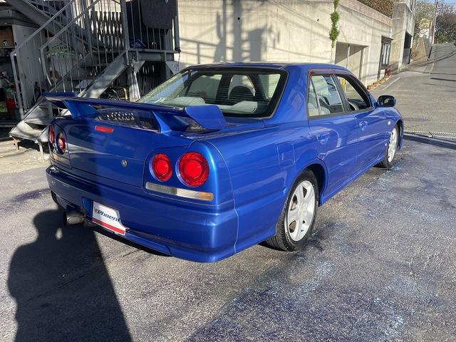 スカイライン ＧＴ　修復歴無し・純正５速ＭＴ車・純正ベイサイドブルー・タイミングベルト交換済み（２０２３．１０．１１．２０２８２６ｋｍ時）・ＭＯＭＯステアリング・柿本改マフラー・ＥＴＣ・（14枚目）