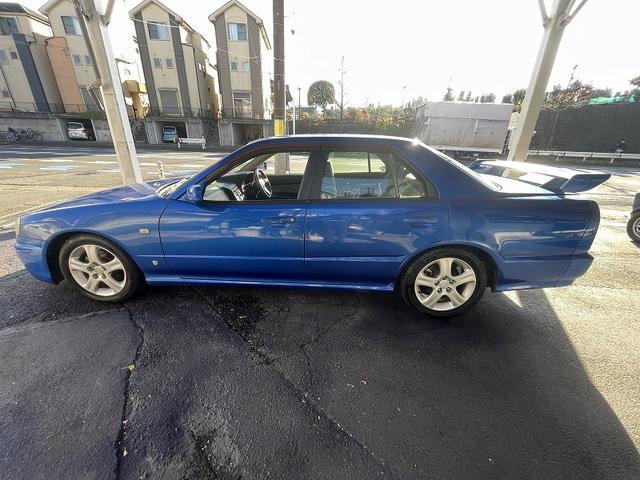 スカイライン ＧＴ　修復歴無し・純正５速ＭＴ車・純正ベイサイドブルー・タイミングベルト交換済み（２０２３．１０．１１．２０２８２６ｋｍ時）・ＭＯＭＯステアリング・柿本改マフラー・ＥＴＣ・（17枚目）