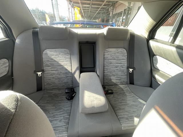 スカイライン ＧＴ　修復歴無し・純正５速ＭＴ車・純正ベイサイドブルー・タイミングベルト交換済み（２０２３．１０．１１．２０２８２６ｋｍ時）・ＭＯＭＯステアリング・柿本改マフラー・ＥＴＣ・（33枚目）