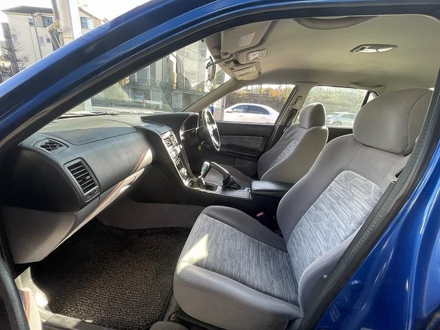 スカイライン ＧＴ　修復歴無し・純正５速ＭＴ車・純正ベイサイドブルー・タイミングベルト交換済み（２０２３．１０．１１．２０２８２６ｋｍ時）・ＭＯＭＯステアリング・柿本改マフラー・ＥＴＣ・（36枚目）