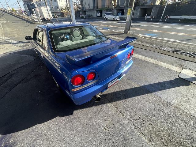 スカイライン ＧＴ　修復歴無し・純正５速ＭＴ車・純正ベイサイドブルー・タイミングベルト交換済み（２０２３．１０．１１．２０２８２６ｋｍ時）・ＭＯＭＯステアリング・柿本改マフラー・ＥＴＣ・（41枚目）