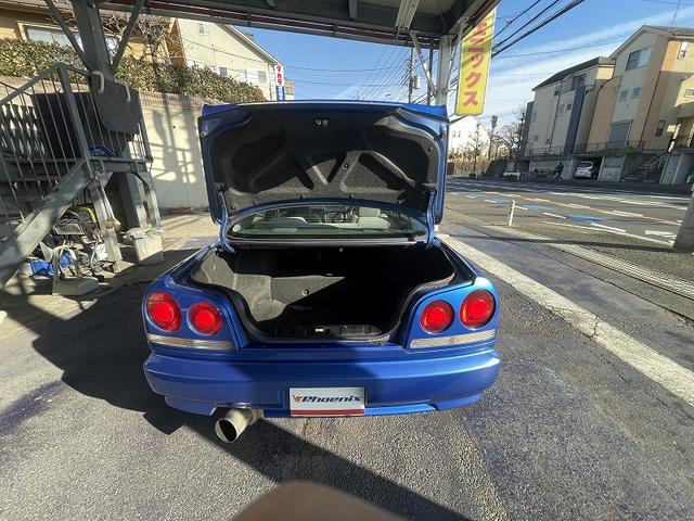 スカイライン ＧＴ　修復歴無し・純正５速ＭＴ車・純正ベイサイドブルー・タイミングベルト交換済み（２０２３．１０．１１．２０２８２６ｋｍ時）・ＭＯＭＯステアリング・柿本改マフラー・ＥＴＣ・（47枚目）