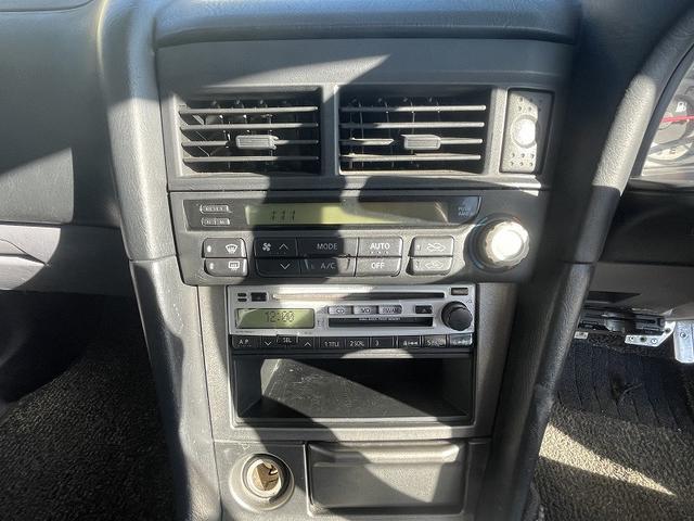 スカイライン ＧＴ　修復歴無し・純正５速ＭＴ車・純正ベイサイドブルー・タイミングベルト交換済み（２０２３．１０．１１．２０２８２６ｋｍ時）・ＭＯＭＯステアリング・柿本改マフラー・ＥＴＣ・（75枚目）