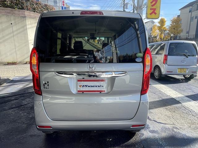 Ｎ－ＢＯＸ Ｇ・Ｌターボホンダセンシング　修復歴無し・禁煙車・ホンダセンシング・ナビ・フルセグ・バックカメラ・ＣＤ・ＤＶＤ・レーダークルーズ・レーンアシスト・ドラレコ・ＥＴＣ・両側パワースライドドア・ＬＥＤライト・ＩＣターボ・ＭＴモード（11枚目）