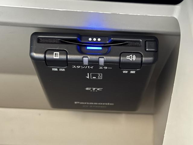 修復歴無し・禁煙車・両側ハンズフリーパワースライドドア・ナビＴＶ・ＢＴ・ＵＳＢ・ＤＶＤ・前後ドライブレコーダー・ＥＴＣ・スマートキー・プッシュスタート・オートライト・衝突軽減・アイドリングストップ