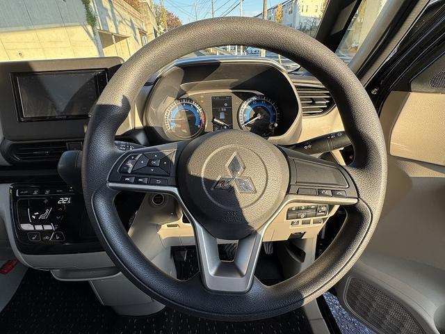 修復歴無し・禁煙車・両側ハンズフリーパワースライドドア・ナビＴＶ・ＢＴ・ＵＳＢ・ＤＶＤ・前後ドライブレコーダー・ＥＴＣ・スマートキー・プッシュスタート・オートライト・衝突軽減・アイドリングストップ