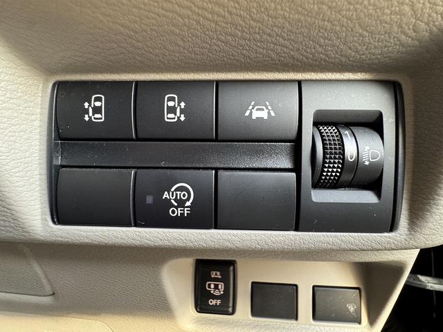 修復歴無し・禁煙車・両側ハンズフリーパワースライドドア・ナビＴＶ・ＢＴ・ＵＳＢ・ＤＶＤ・前後ドライブレコーダー・ＥＴＣ・スマートキー・プッシュスタート・オートライト・衝突軽減・アイドリングストップ